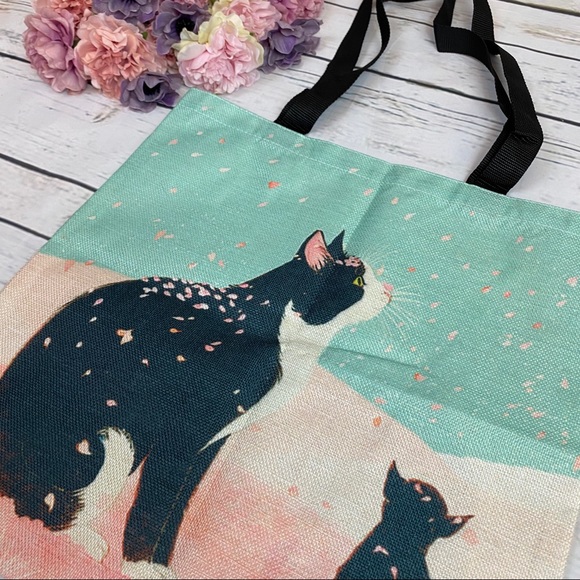 Eco-Friendly Cat & Kitten Folding Tote Bag - Picture 4 of 12